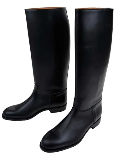 assets/culture/dorsans/dorsans-officer-boots-tall.webp