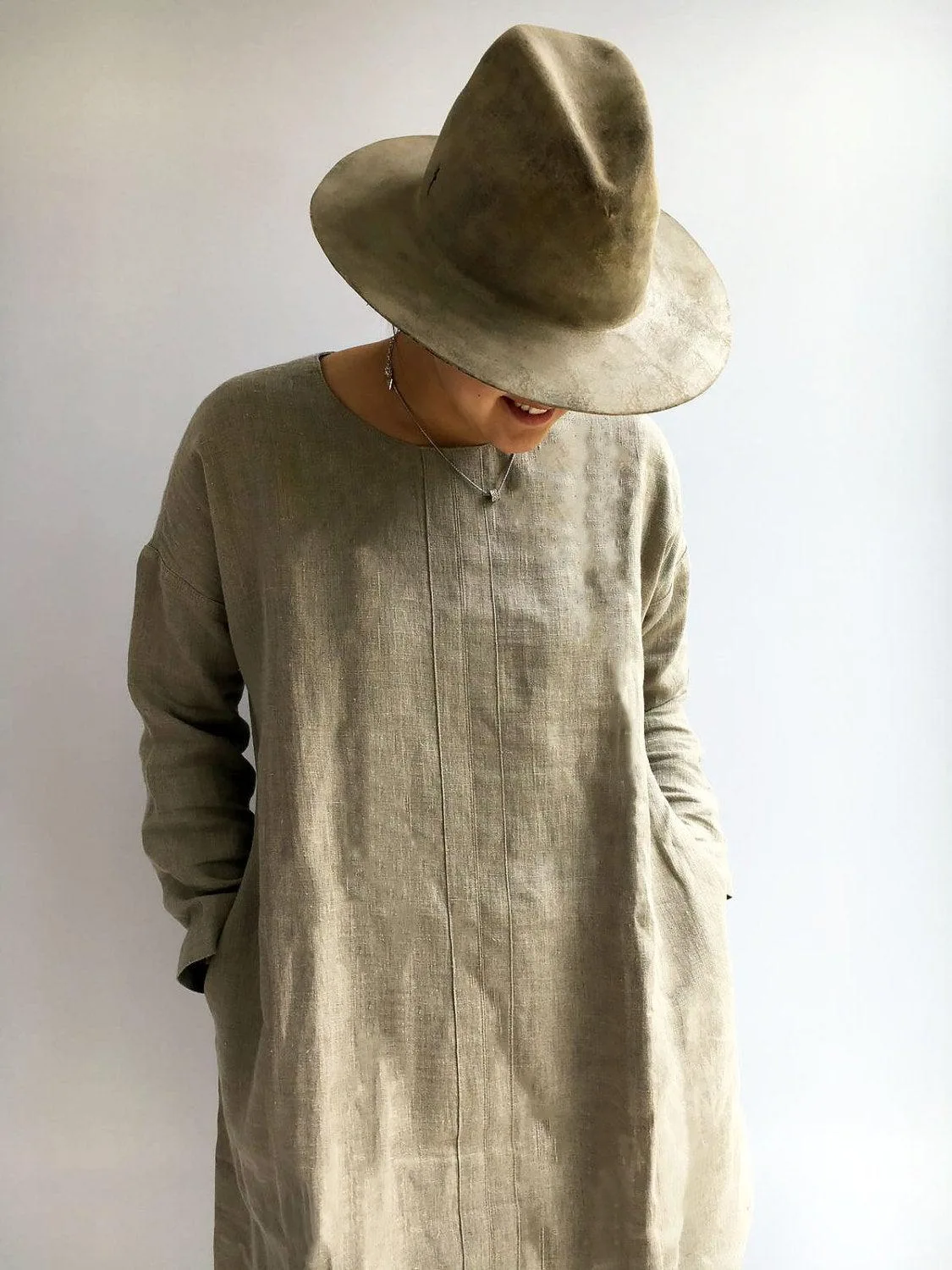 assets/culture/elovar/elovar-tunic-linen-natural.webp